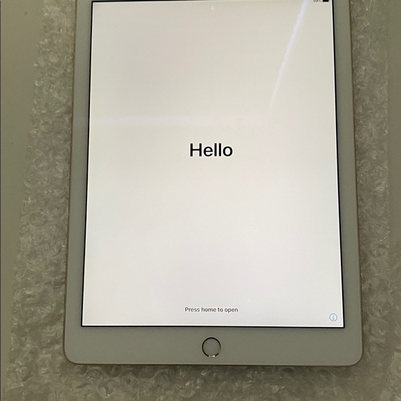 iPad Air 2 (64 GB) Gold - Picture 1 of 5